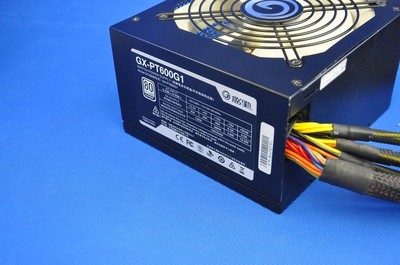 实价硬品质 深度解析影驰白金600电源，699元性价比之选